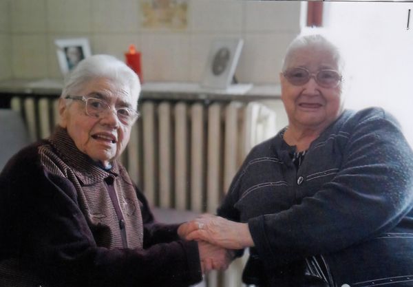 Giuseppina e Mariabambina Paris