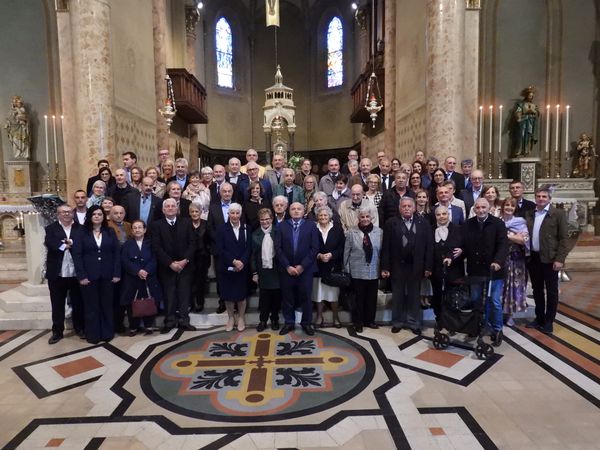 Coppie in festa per anniversari
