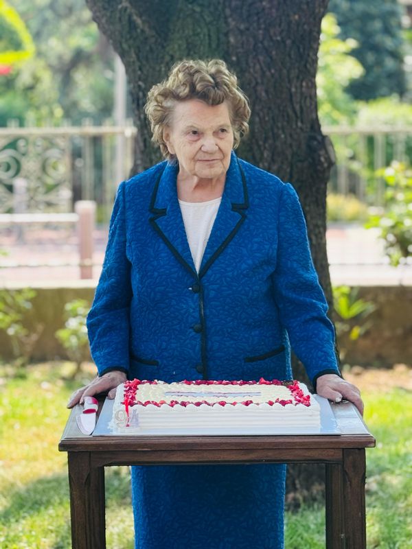 Angela Barcella