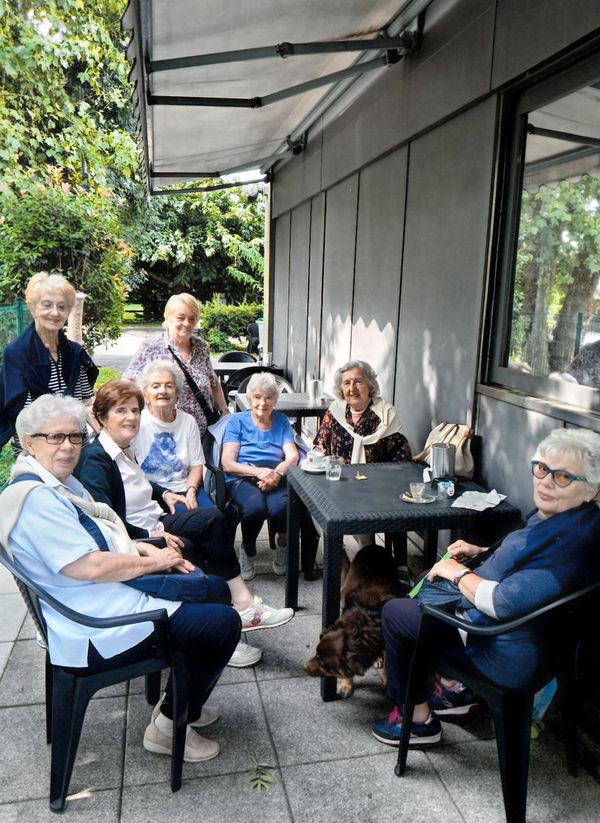 Le ragazze del Bar