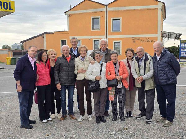 Ritrovo tra amici