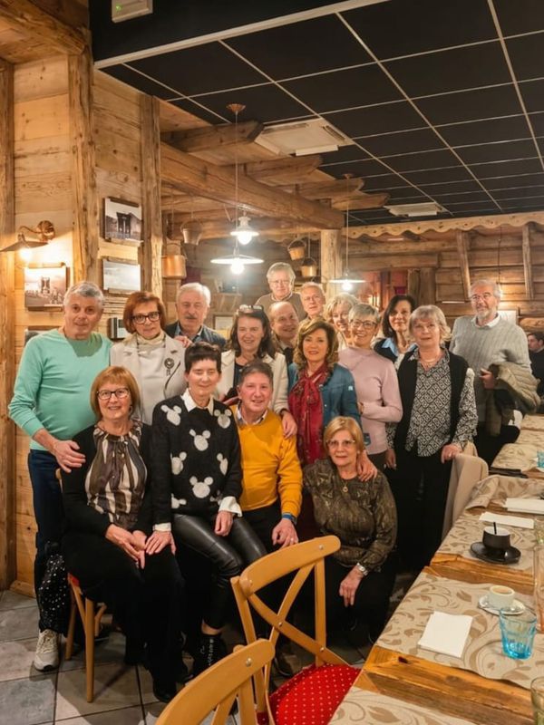 Classe 5a ragioneria del 1976