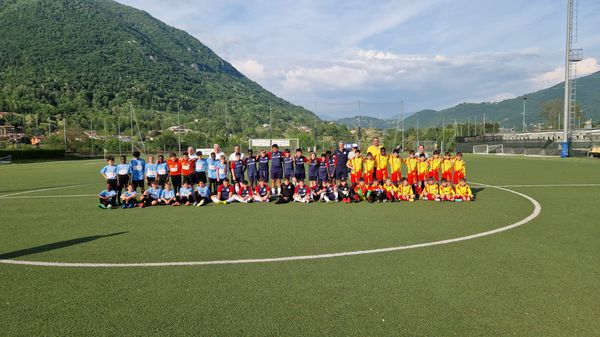 Triangolare di calcio