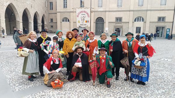 Arlecchino Bergamasco Folk