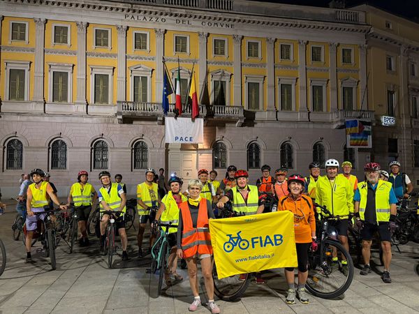 Pedalata in notturna